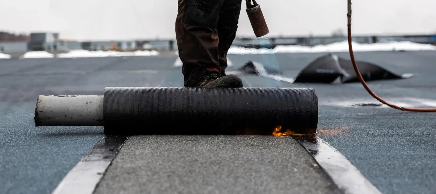 איטום גגות וקירות לקראת החורף איטום גגות וקירות לקראת החורף